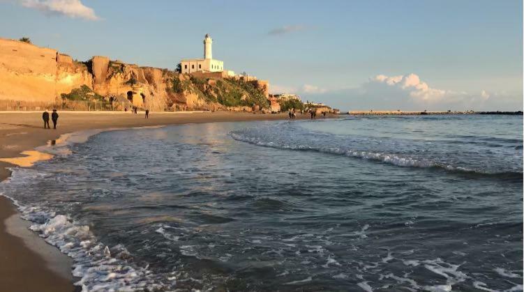 לינה וארוחת בוקר אנזיו Casa Garibaldi מראה חיצוני תמונה